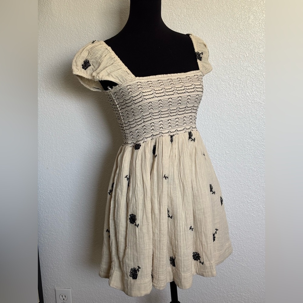 Free People dress | XS | tan & black square neck mini dress | Tory embroidered